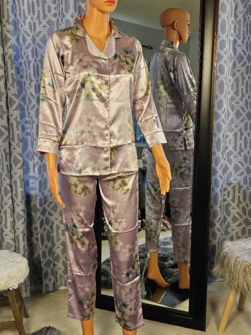 Skkinvalue Satin Pajama Set, Size S, NWT